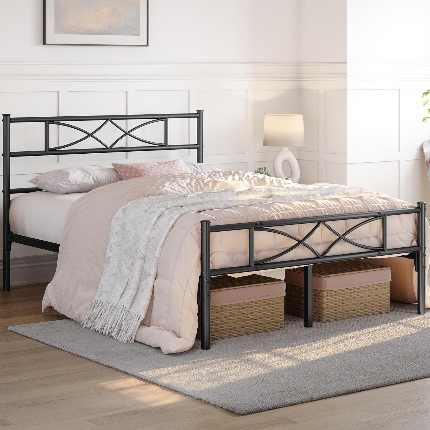 5ft King Bed Frames Metal Slatted Bed Platform with Curved Design Headboard and Footboard